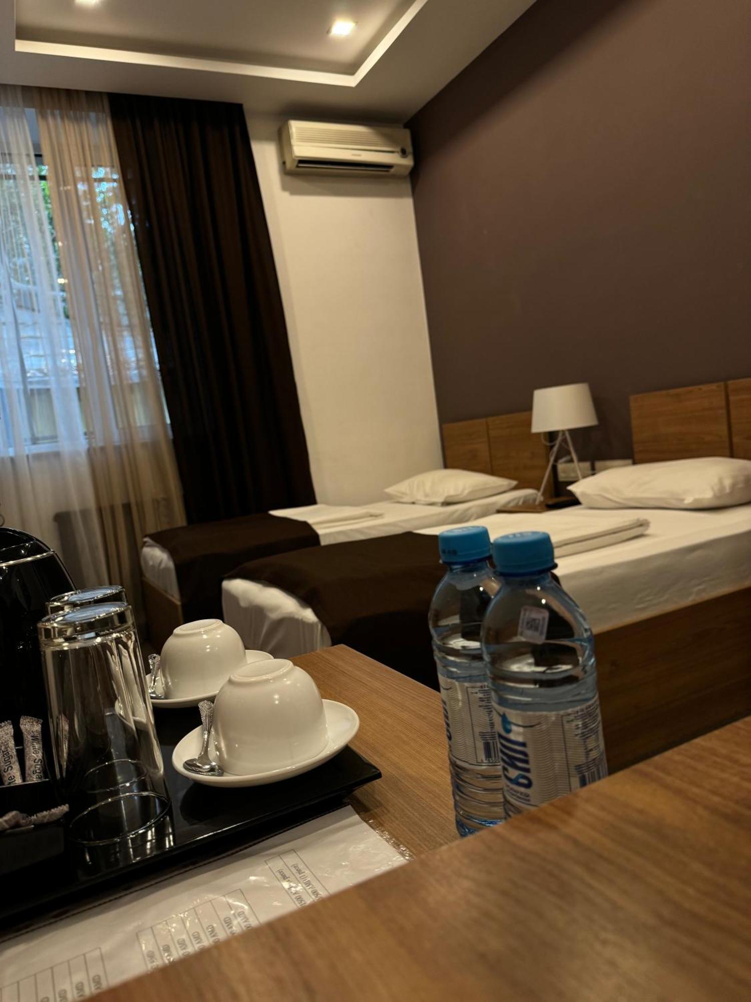 Moscow Boutique Hotel Jereván Kültér fotó