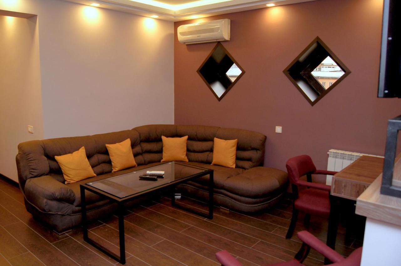 Moscow Boutique Hotel Jereván Kültér fotó
