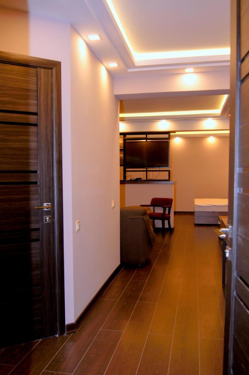 Moscow Boutique Hotel Jereván Kültér fotó
