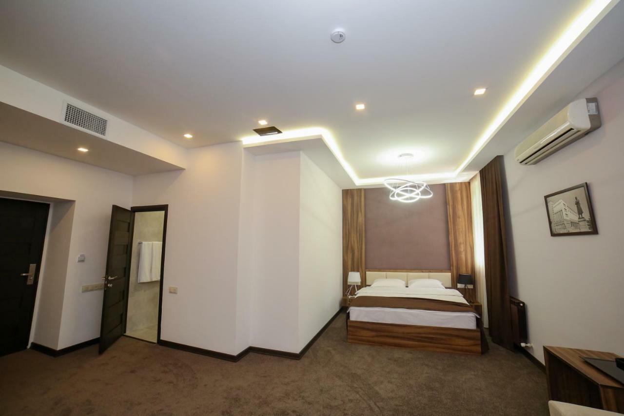 Moscow Boutique Hotel Jereván Kültér fotó