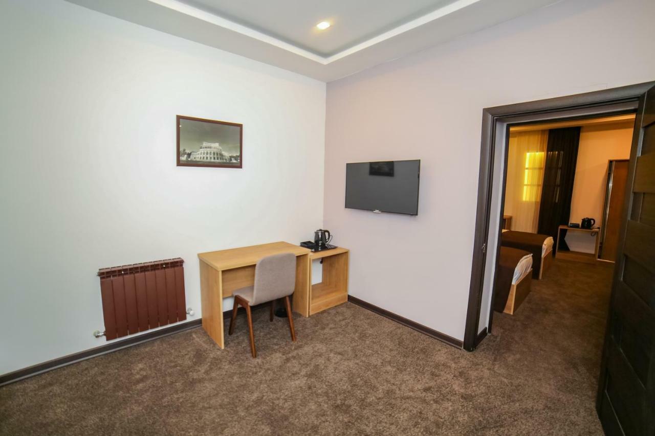 Moscow Boutique Hotel Jereván Kültér fotó
