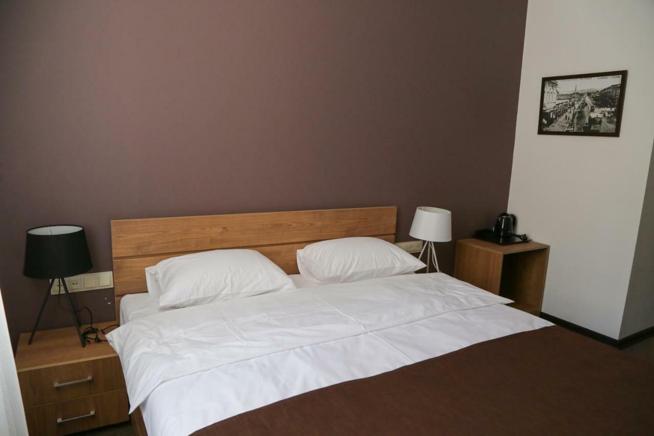 Moscow Boutique Hotel Jereván Kültér fotó