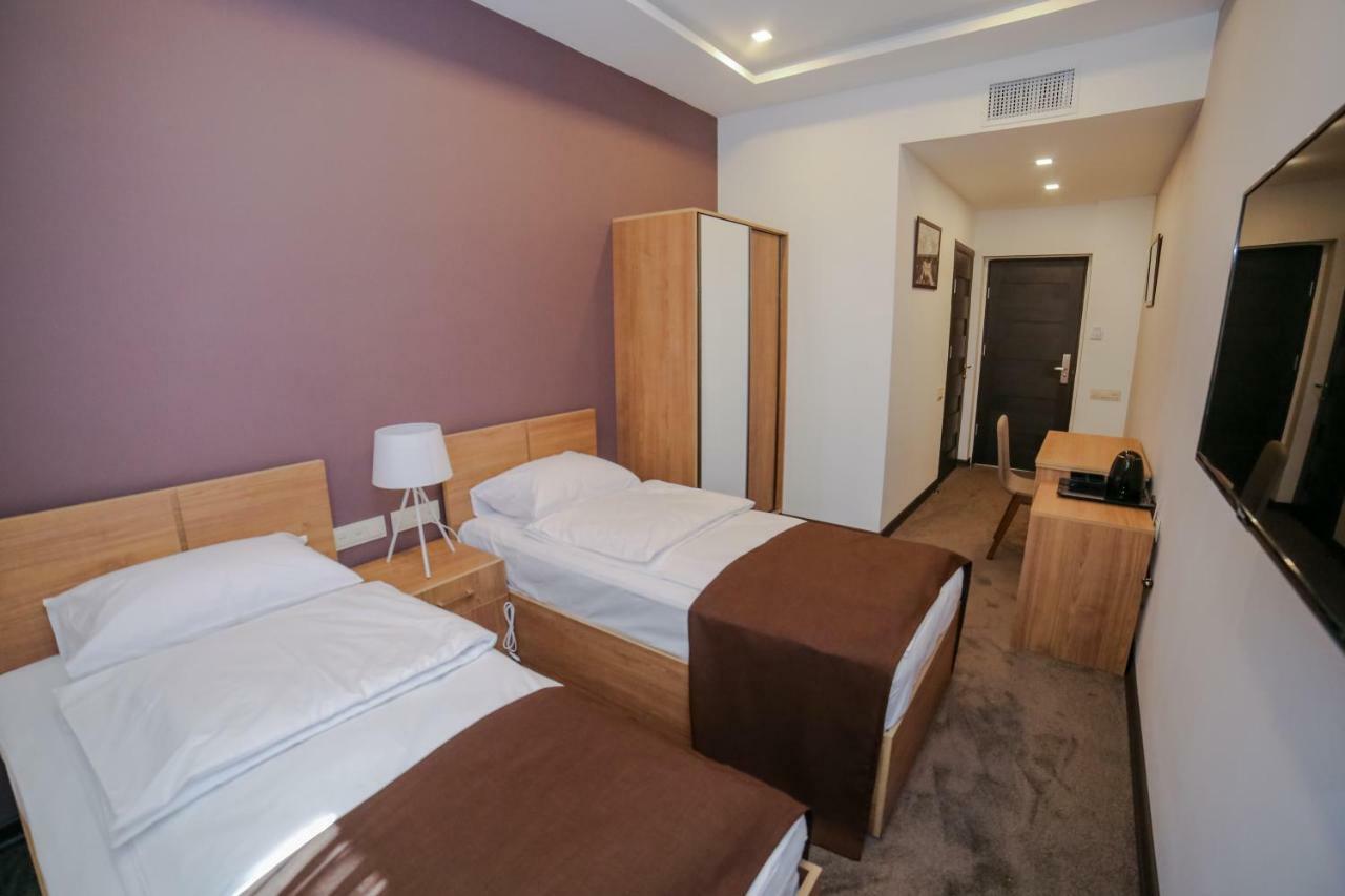 Moscow Boutique Hotel Jereván Kültér fotó